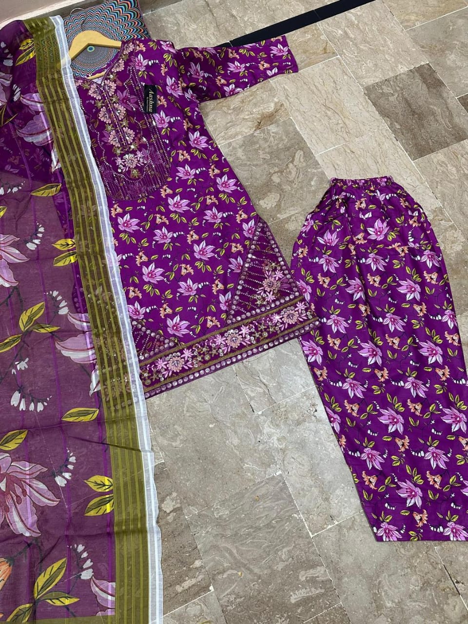 3 Pcs Women's Stitched Lawn Sequins Embroidered Suit